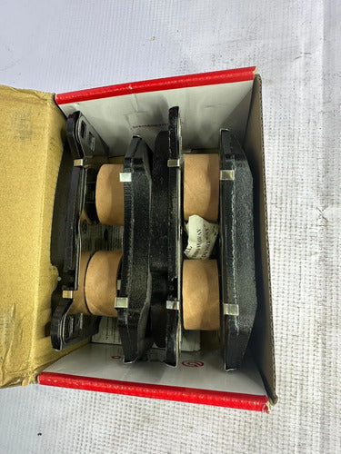 PASTILLAS DE FRENO DELANTERAS BREMBO LR138646BR